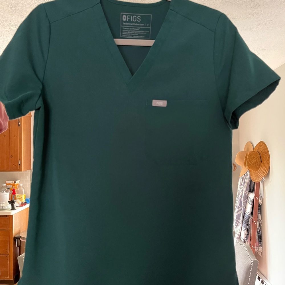 Figs Forest Green Scrub Top